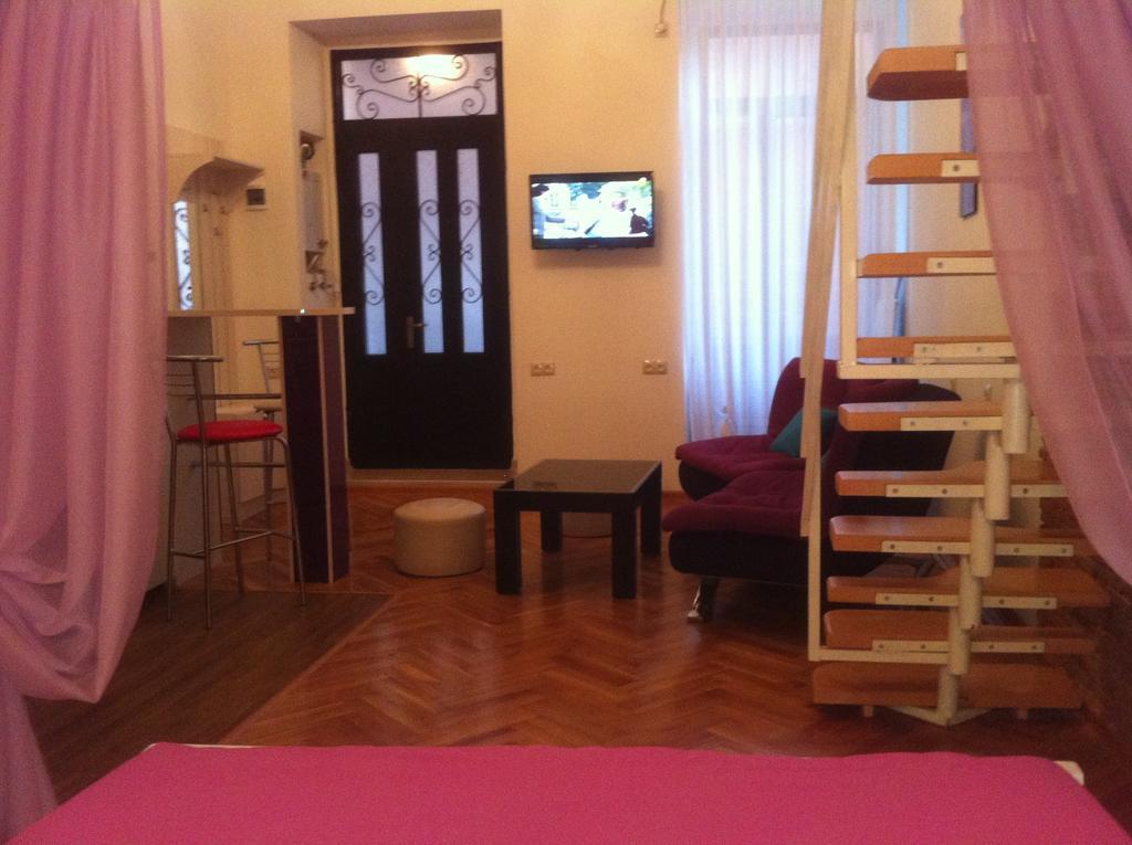 Comfortable Flat In Central Tbilisi Kamer foto